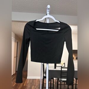 Black Long Sleeve Crop Top
